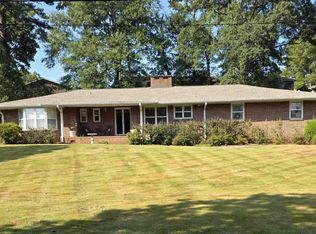 100 Linwood Dr, Bessemer, AL 35023