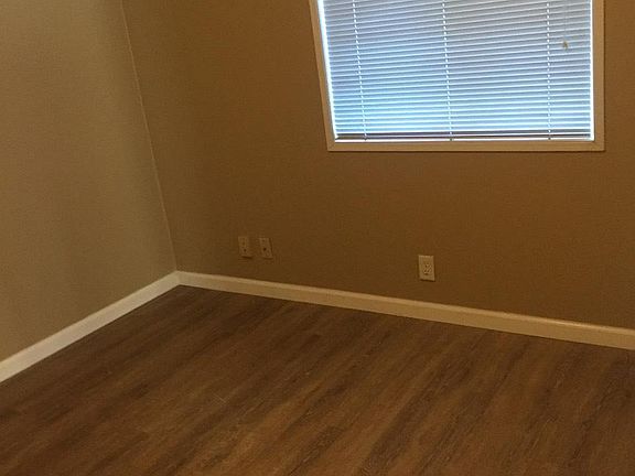 5th image of 4424 S 315th St