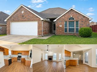 1016 Glenhaven Dr, Hutchins, TX 75141
