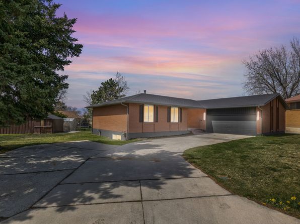 2195 E Willow Brook Way, Sandy, UT 84092