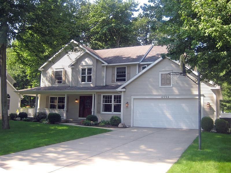 1st image of 4554 Glen Hollow Dr