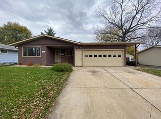 1833 34th St NW, Rochester, MN 55901