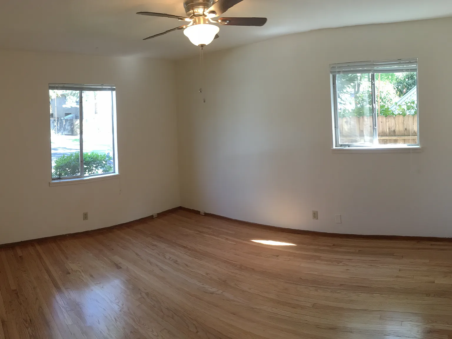 2 bed, 800 sqft, $1,750 — Photo 2