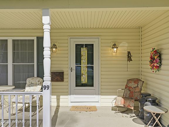 4th image of 99 Brann St