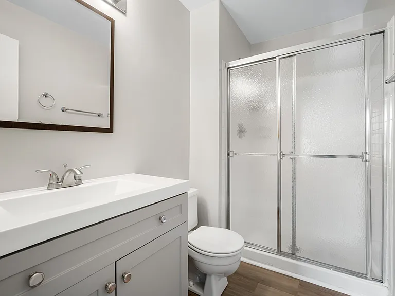 7800 Greenbrook Dr — Photo 20