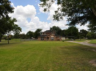 44 Windmill Dr, Hempstead, TX 77445