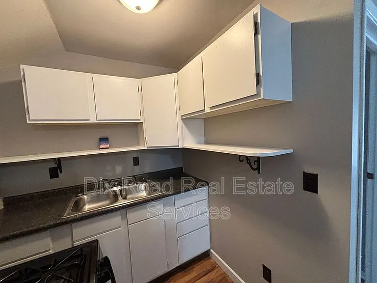 3125 Harrison St #2 — Photo 8