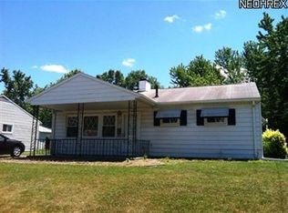 4323 Riverside Dr, Lorain, OH 44055