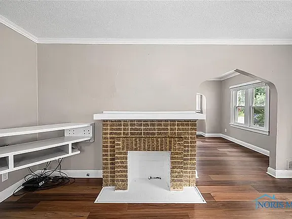 1838 Evansdale Ave — Photo 7