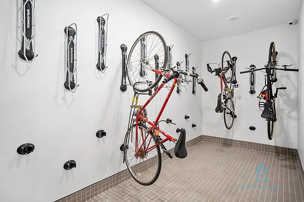 Rented by Skyhigh Realty NYC LLC | media 45