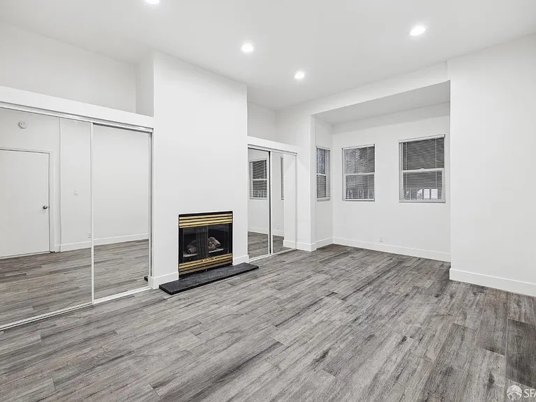 1816 Union St — Photo 3