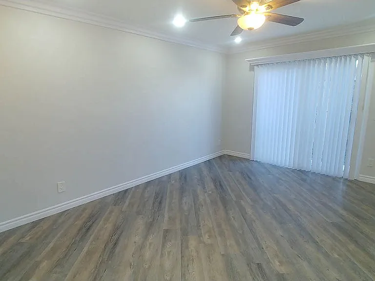 Villa De Adel Apts — Photo 47