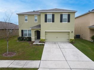 208 Fall Glo Rd, Winter Haven, FL 33880