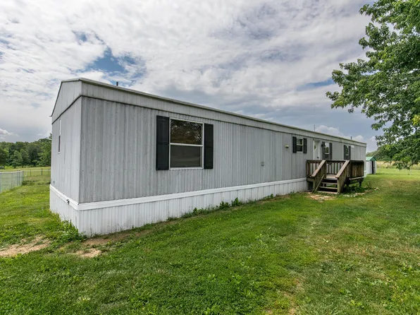 17166 Canary Road, Phillipsburg, MO 65722