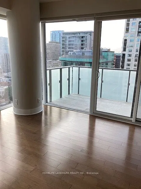 U Condominiums — Photo 4