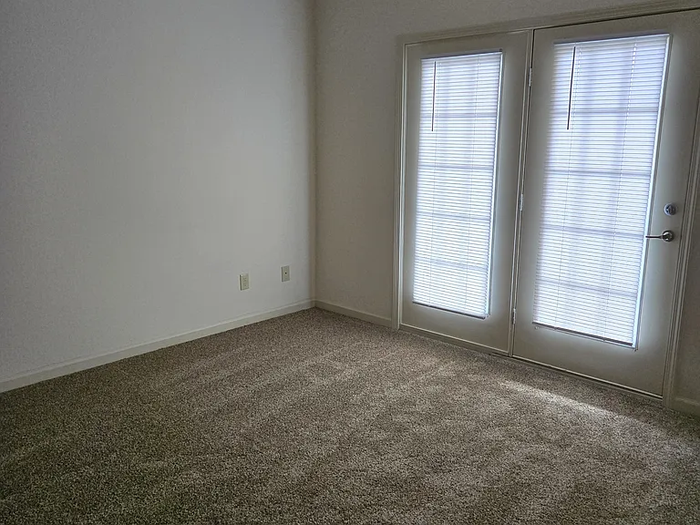Northfield Ridge Apartments — Photo 24
