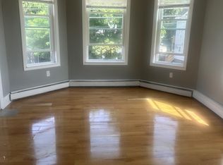 68 Collins St FLOOR 2, Lynn, MA 01902