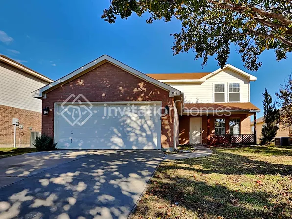 9764 Stoney Bridge Rd, Fort Worth, TX 76108