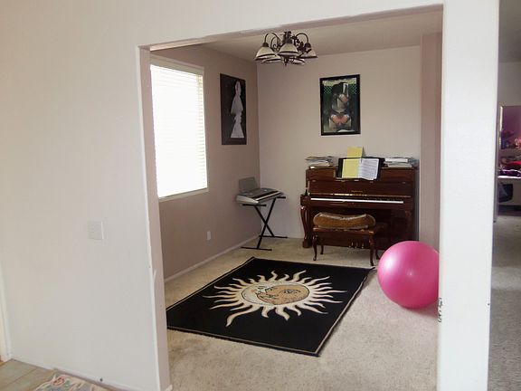 Den or formal dining