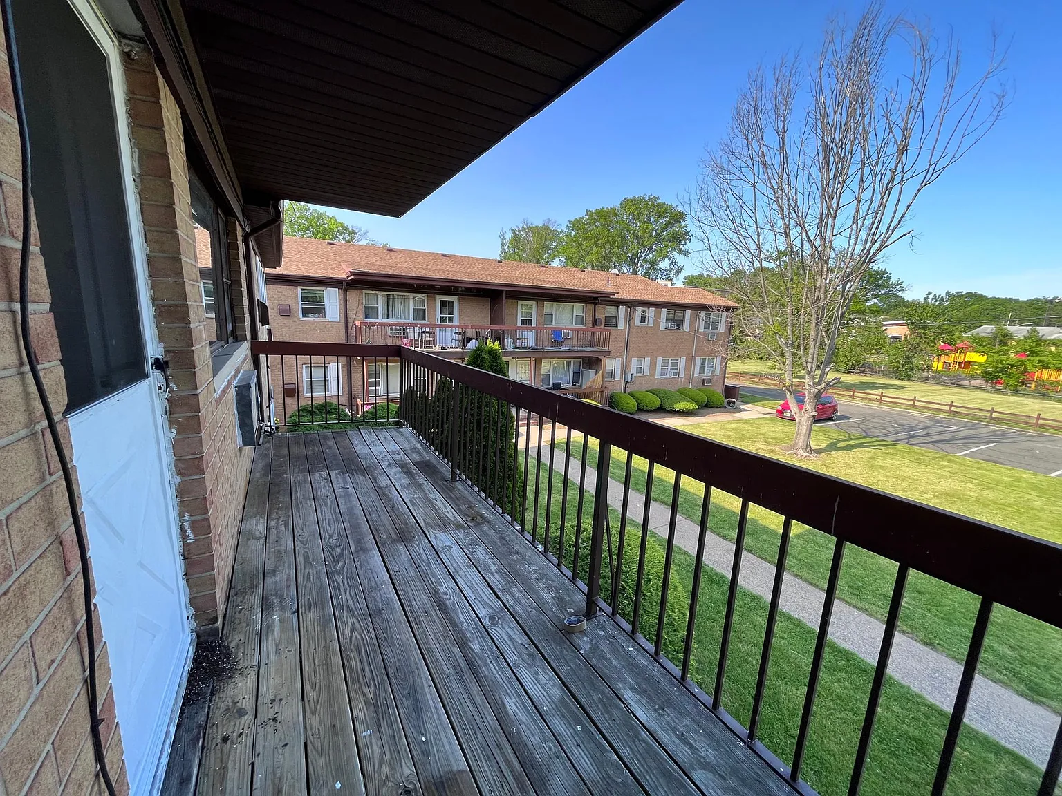 55 Gills Ln — Photo 2