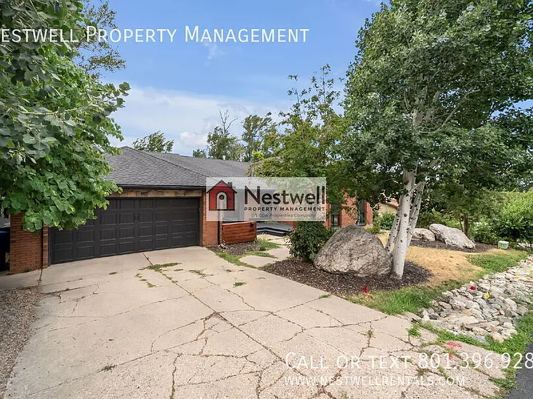 659 W Halifax Ct — Photo 40