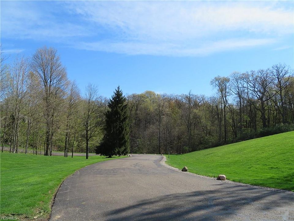 2nd image of 1300 Hunt Club Dr