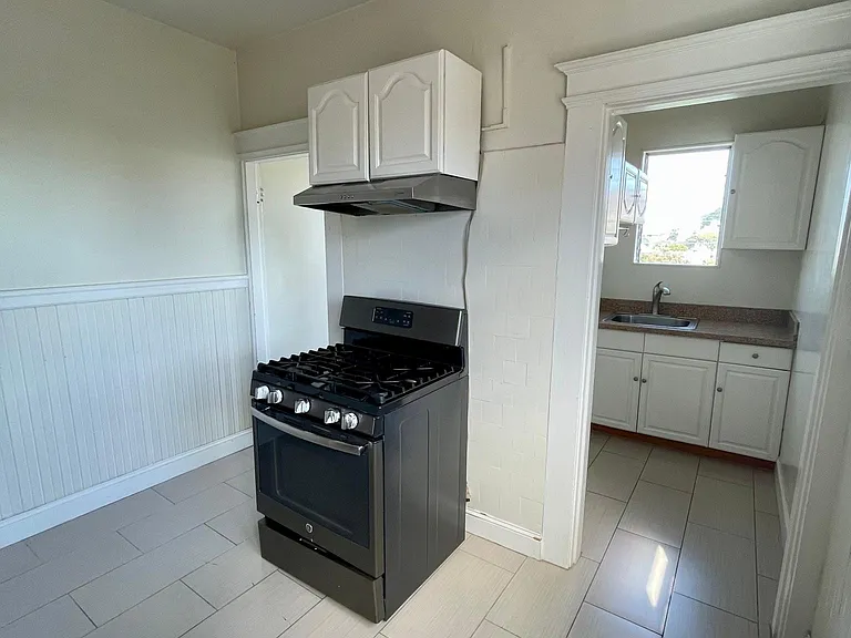 39 Holly Park Cir — Photo 3