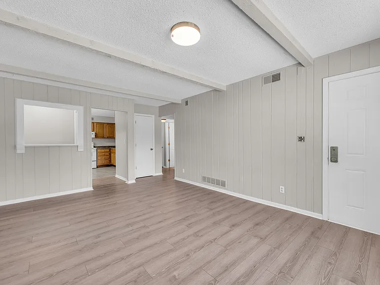 9201 E 54th St #9201 — Photo 2