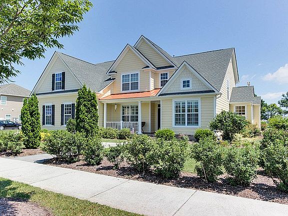 3rd image of 2016 Kittridge Dr