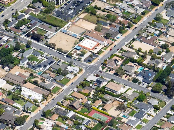 2173 Orchard Dr Lot 133, Newport Beach, CA 92660