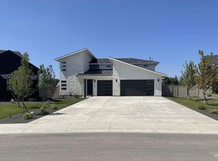 3109 N King Garden Way, Star, ID 83669