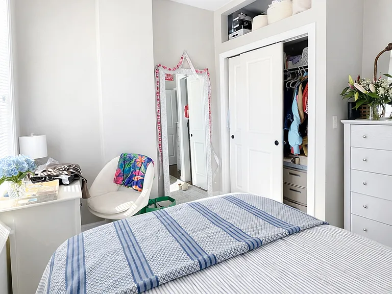 347 E 8th St #2 — Photo 6