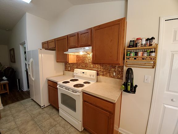 4th image of 506 Lissie Ct