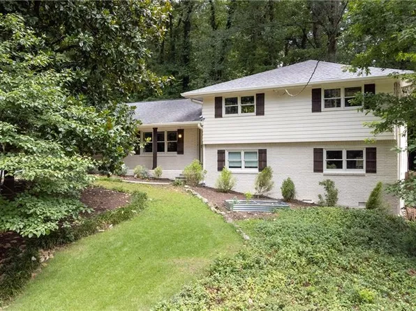 205 Glencourtney Dr, Sandy Springs, GA 30328