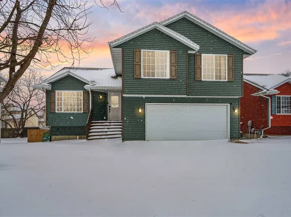 1627 Terrapin Dr, Iowa City, IA 52240