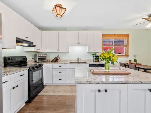 23800 County Road 16 UNIT 204, Oak Creek, CO 80467