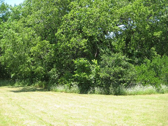 4th image of 2513 Meadow Creek Dr