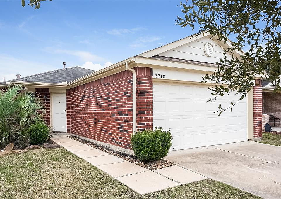 1st image of 7710 Painted Desert Dr