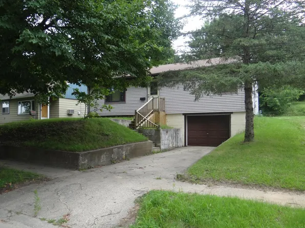 411 North Jefferson STREET, Whitewater, WI 53190