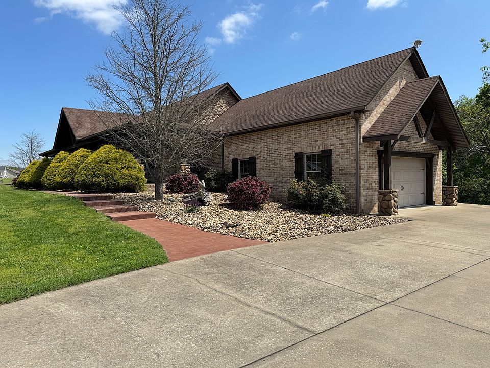 1st image of 375 Autumn Ridge Ln