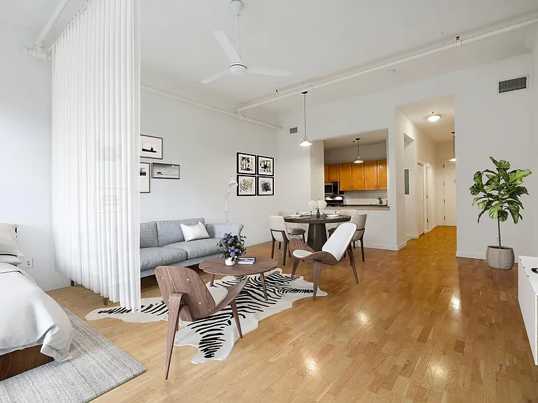 Park Foundry - Studio - Living Room - E Line
