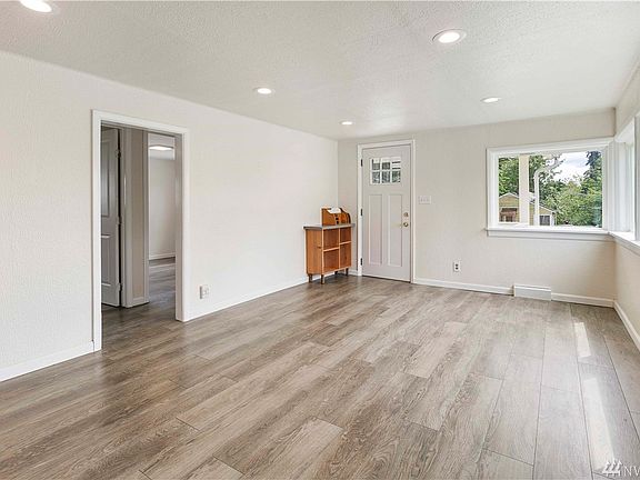 2nd image of 3626 W D St