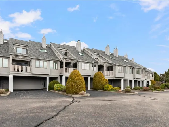 1125 Point Judith Rd APT D5, Narragansett, RI 02882
