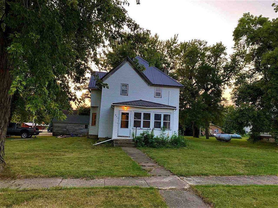 897 Main St, Ocheyedan, IA 51354 | Zillow