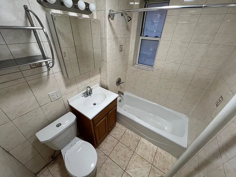162 Avenue C #2C — Photo 5