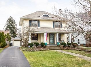 1255 Overlook Rd, Lakewood, OH 44107