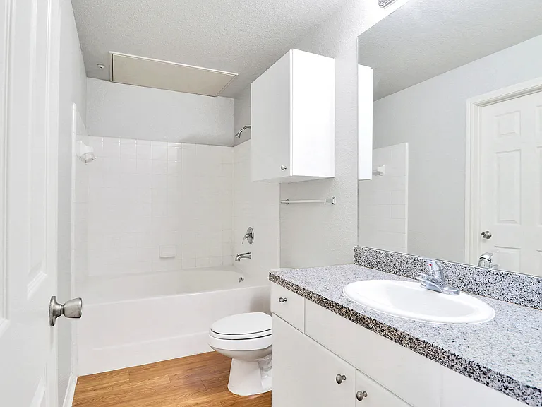 Stone Manor Apartment Homes — Photo 32