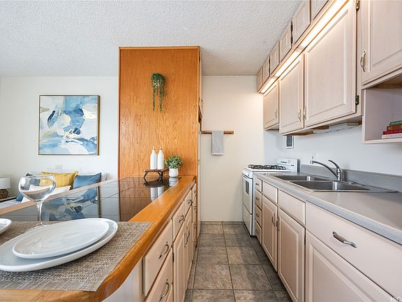 4th image of 750 Amana St APT 1803