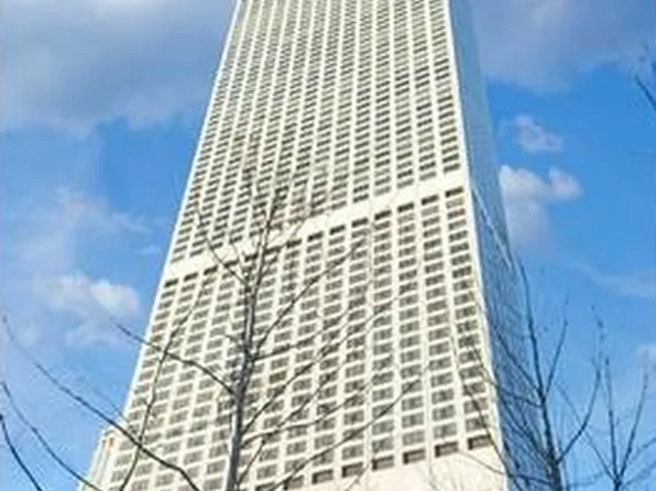 180 E Pearson St APT 5906, Chicago, IL 60611