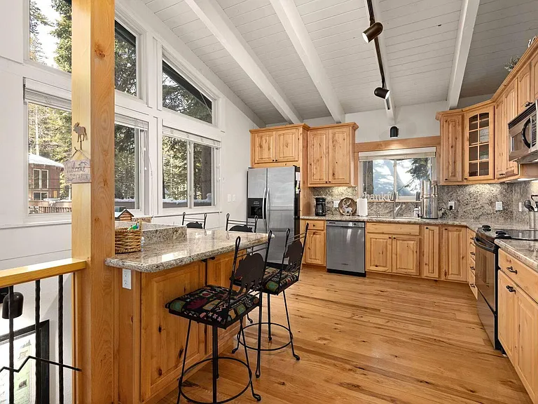 10219 Washoe Rd — Photo 18